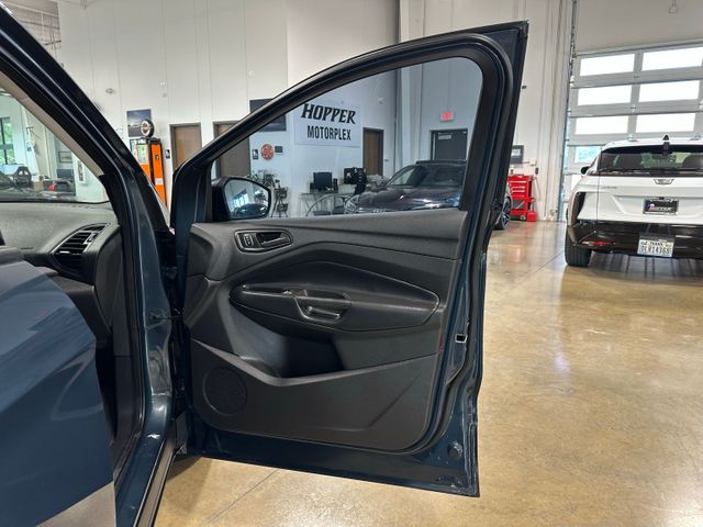 2019 Ford Escape S | Irving, Texas | Hopper Motorplex 2019 Ford Escape S | Irving, Texas | Hopper Motorplex