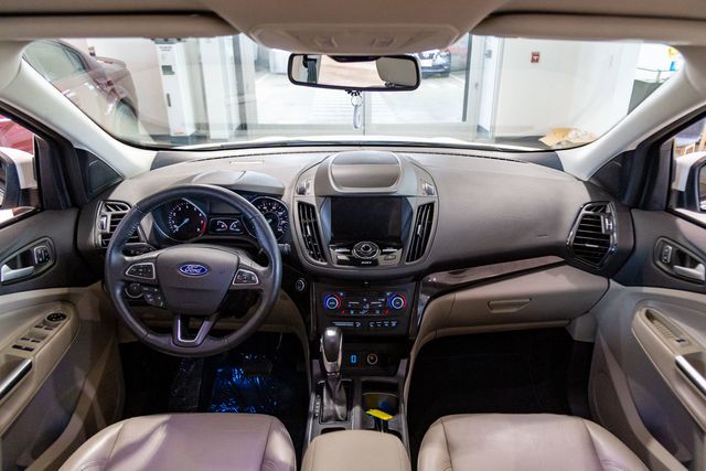 2019 Ford Escape Titanium PANORAMIC VISTA ROOF