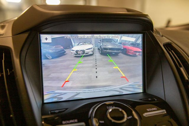 2019 Ford Escape Titanium PANORAMIC VISTA ROOF