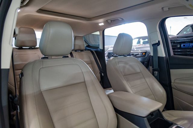 2019 Ford Escape Titanium PANORAMIC VISTA ROOF