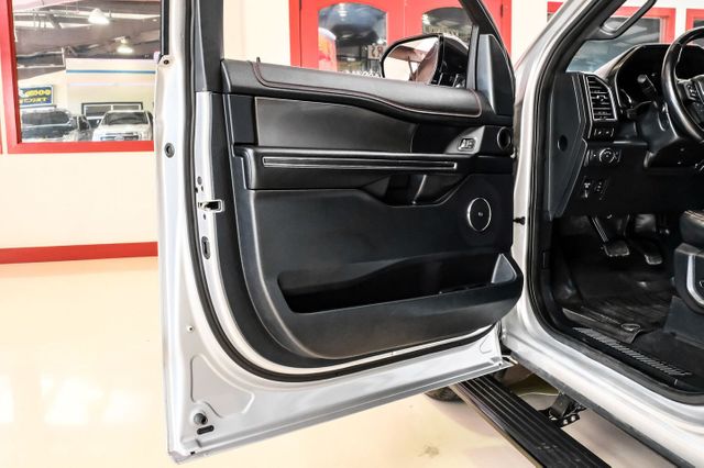 2019 Ford Expedition Limited | Addison, TX | Mr Car Guys