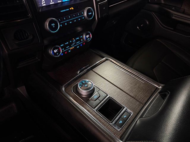 2019 Ford Expedition Limited | Houston, TX | Houston Auto Credit