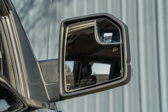 2019 Ford F-150 XLT FX4 / CREW CAB 4WD W/ UPGRADES / 5.0L V-8 | Austin, TX | Rocky Mountain Truck Stop Austin 2019 Ford F-150 XLT FX4 / CREW CAB 4WD W/ UPGRADES / 5.0L V-8 | Austin, TX | Rocky Mountain Truck Stop Austin