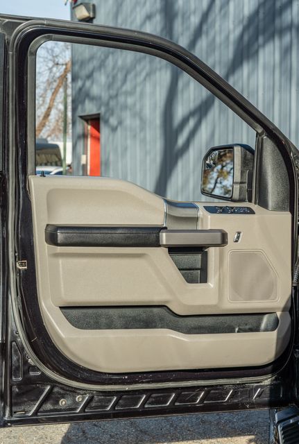 2019 Ford F-150 XLT FX4 / CREW CAB 4WD W/ UPGRADES / 5.0L V-8 | Austin, TX | Rocky Mountain Truck Stop Austin 2019 Ford F-150 XLT FX4 / CREW CAB 4WD W/ UPGRADES / 5.0L V-8 | Austin, TX | Rocky Mountain Truck Stop Austin