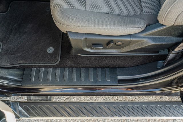 2019 Ford F-150 XLT FX4 / CREW CAB 4WD W/ UPGRADES / 5.0L V-8 | Austin, TX | Rocky Mountain Truck Stop Austin