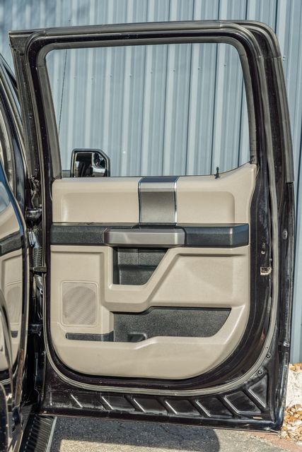 2019 Ford F-150 XLT FX4 / CREW CAB 4WD W/ UPGRADES / 5.0L V-8 | Austin, TX | Rocky Mountain Truck Stop Austin