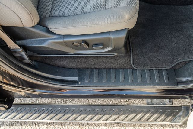 2019 Ford F-150 XLT FX4 / CREW CAB 4WD W/ UPGRADES / 5.0L V-8 | Austin, TX | Rocky Mountain Truck Stop Austin 2019 Ford F-150 XLT FX4 / CREW CAB 4WD W/ UPGRADES / 5.0L V-8 | Austin, TX | Rocky Mountain Truck Stop Austin