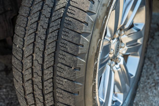 2019 Ford F-150 King Ranch FX4 / CLEAN CARFAX / 1-OWNER / LOADED | Austin, TX | Rocky Mountain Truck Stop Austin