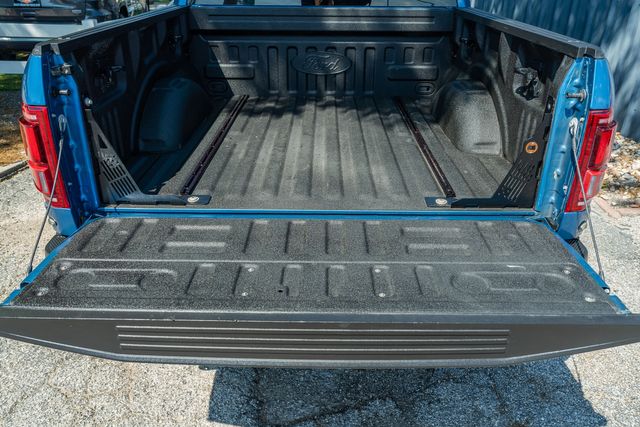 2019 Ford F-150 Raptor CREW CAB 4X4 / 802A &amp; TECH PKG CLEAN CARFAX | Austin, TX | Rocky Mountain Truck Stop Austin