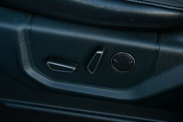 2019 Ford F-150 Raptor 4X4 W/ UPGRADES / CARBON FIBER / TECH PKG | Austin, TX | Rocky Mountain Truck Stop Austin 2019 Ford F-150 Raptor 4X4 W/ UPGRADES / CARBON FIBER / TECH PKG | Austin, TX | Rocky Mountain Truck Stop Austin