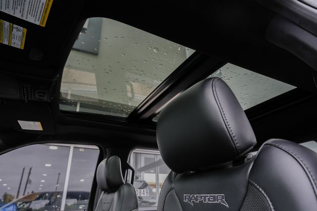 2019 Ford F-150 Raptor 4X4 / LOADED / CARBON FIBER / CLEAN CARFAX | Austin, TX | Rocky Mountain Truck Stop Austin