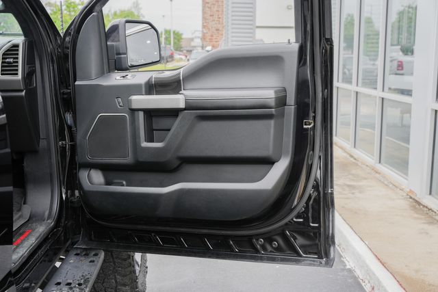 2019 Ford F-150 Raptor 4X4 / LOADED / CARBON FIBER / CLEAN CARFAX | Austin, TX | Rocky Mountain Truck Stop Austin