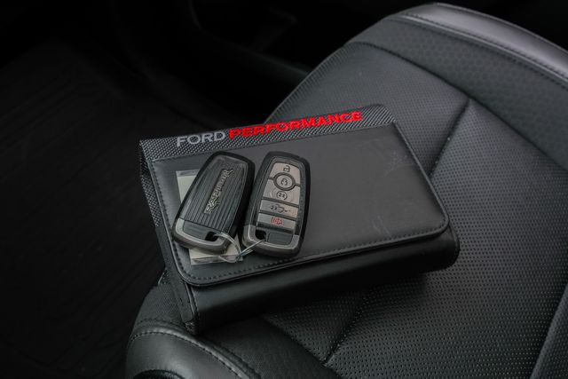 2019 Ford F-150 Raptor 4X4 / LOADED / CARBON FIBER / CLEAN CARFAX | Austin, TX | Rocky Mountain Truck Stop Austin