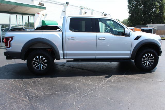 2019 Ford F-150 Raptor | Granite City, Illinois | MasterCars Company Inc. 2019 Ford F-150 Raptor | Granite City, Illinois | MasterCars Company Inc.