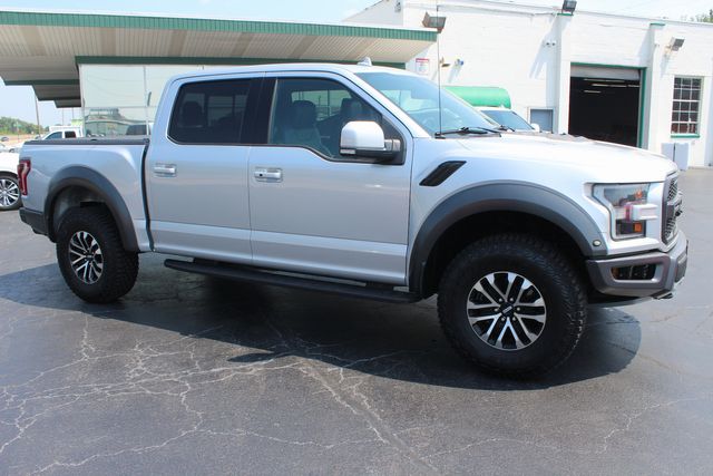 2019 Ford F-150 Raptor | Granite City, Illinois | MasterCars Company Inc. 2019 Ford F-150 Raptor | Granite City, Illinois | MasterCars Company Inc.