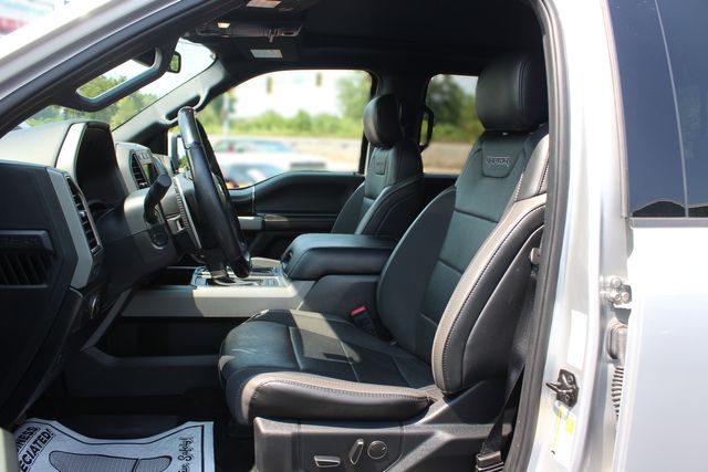 2019 Ford F-150 Raptor | Granite City, Illinois | MasterCars Company Inc. 2019 Ford F-150 Raptor | Granite City, Illinois | MasterCars Company Inc.