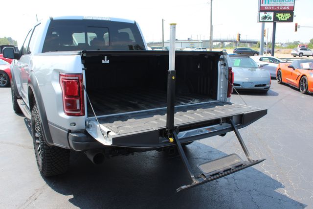 2019 Ford F-150 Raptor | Granite City, Illinois | MasterCars Company Inc. 2019 Ford F-150 Raptor | Granite City, Illinois | MasterCars Company Inc.