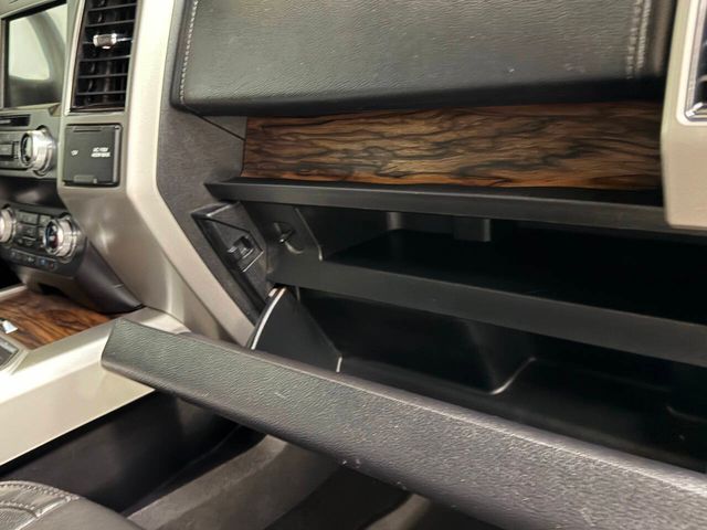 2019 Ford F-150 Lariat 4x4 4dr SuperCrew 5.5 ft. SB | Houston, TX | Houston Auto Credit 2019 Ford F-150 Lariat 4x4 4dr SuperCrew 5.5 ft. SB | Houston, TX | Houston Auto Credit