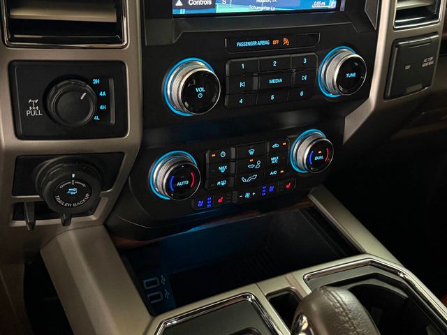 2019 Ford F-150 King Ranch 4x4 4dr SuperCrew 5.5 ft. SB | Houston, TX | Houston Auto Credit 2019 Ford F-150 King Ranch 4x4 4dr SuperCrew 5.5 ft. SB | Houston, TX | Houston Auto Credit