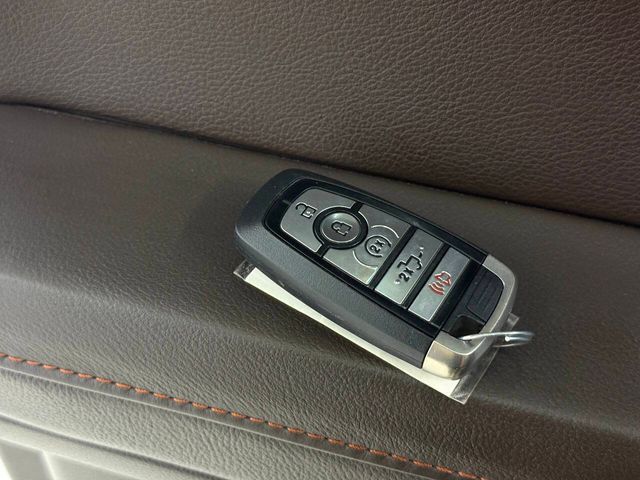 2019 Ford F-150 King Ranch 4x4 4dr SuperCrew 5.5 ft. SB | Houston, TX | Houston Auto Credit 2019 Ford F-150 King Ranch 4x4 4dr SuperCrew 5.5 ft. SB | Houston, TX | Houston Auto Credit