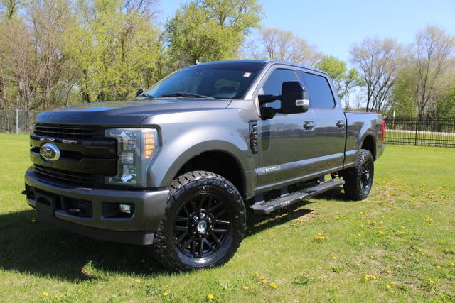 2019 Ford F-250 Diesel 4x4 Lariat | Roscoe, IL | Autoland Outlets
