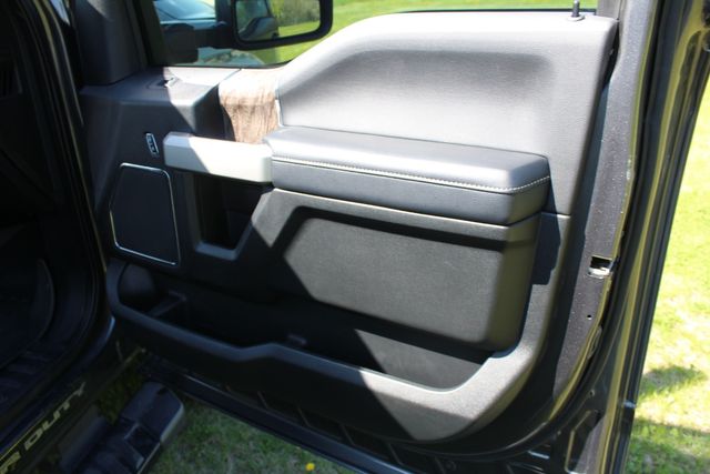 2019 Ford F-250 Diesel 4x4 Lariat | Roscoe, IL | Autoland Outlets