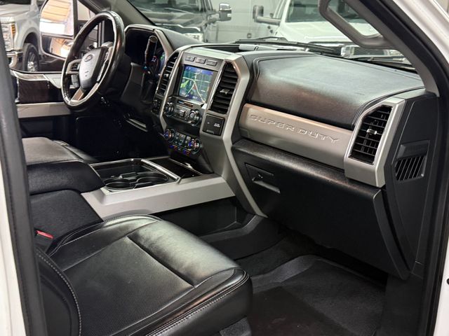 2019 Ford F-250 LARIAT FX4 6.7L DIESEL