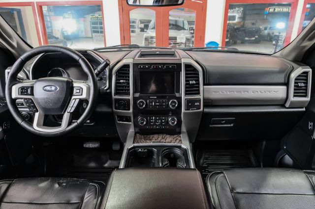 2019 Ford F-250 Super Duty Lariat | Addison, TX | Mr Car Guys