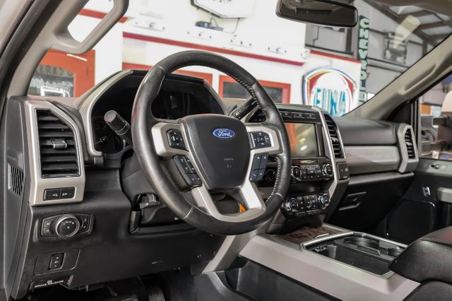 2019 Ford F-250 Super Duty Lariat | Addison, TX | Mr Car Guys