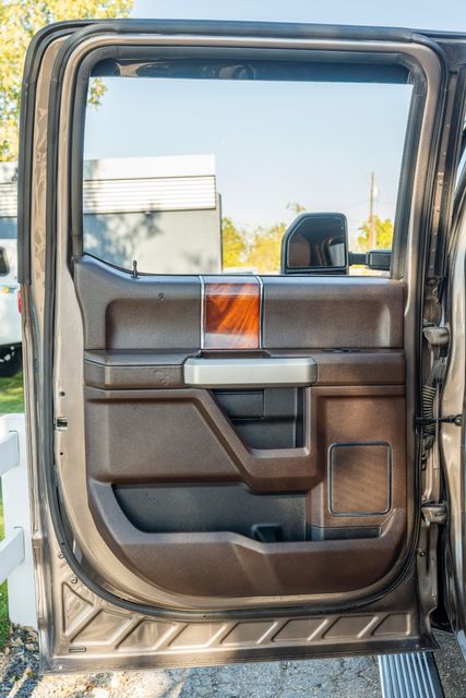 2019 Ford F-250 Super Duty King Ranch ULTIMATE FX4 / CLEAN CARFAX / LOADED | Austin, TX | Rocky Mountain Truck Stop Austin 2019 Ford F-250 Super Duty King Ranch ULTIMATE FX4 / CLEAN CARFAX / LOADED | Austin, TX | Rocky Mountain Truck Stop Austin