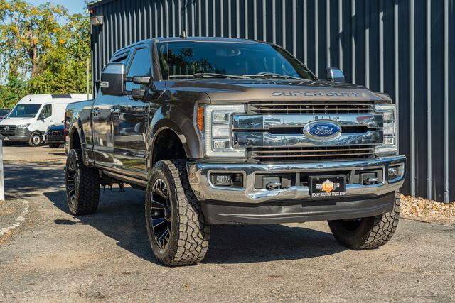 2019 Ford F-250 Super Duty King Ranch ULTIMATE FX4 / CLEAN CARFAX / LOADED | Austin, TX | Rocky Mountain Truck Stop Austin 2019 Ford F-250 Super Duty King Ranch ULTIMATE FX4 / CLEAN CARFAX / LOADED | Austin, TX | Rocky Mountain Truck Stop Austin