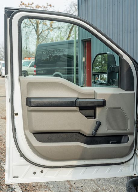 2019 Ford F-250 Super Duty XL LONG BED / SUPER LOW MILES / SINGLE OWNER | Austin, TX | Rocky Mountain Truck Stop Austin 2019 Ford F-250 Super Duty XL LONG BED / SUPER LOW MILES / SINGLE OWNER | Austin, TX | Rocky Mountain Truck Stop Austin