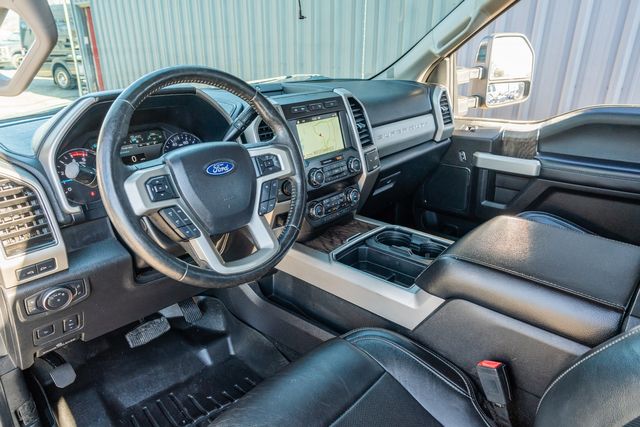 2019 Ford F-250 Super Duty Lariat ULTIMATE CREW FX4 / CLEAN CARFAX 1-OWNER | Austin, TX | Rocky Mountain Truck Stop Austin 2019 Ford F-250 Super Duty Lariat ULTIMATE CREW FX4 / CLEAN CARFAX 1-OWNER | Austin, TX | Rocky Mountain Truck Stop Austin