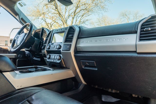 2019 Ford F-250 Super Duty Lariat ULTIMATE CREW FX4 / CLEAN CARFAX 1-OWNER | Austin, TX | Rocky Mountain Truck Stop Austin 2019 Ford F-250 Super Duty Lariat ULTIMATE CREW FX4 / CLEAN CARFAX 1-OWNER | Austin, TX | Rocky Mountain Truck Stop Austin