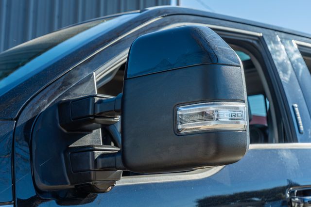 2019 Ford F-250 Super Duty Lariat ULTIMATE CREW FX4 / CLEAN CARFAX 1-OWNER | Austin, TX | Rocky Mountain Truck Stop Austin