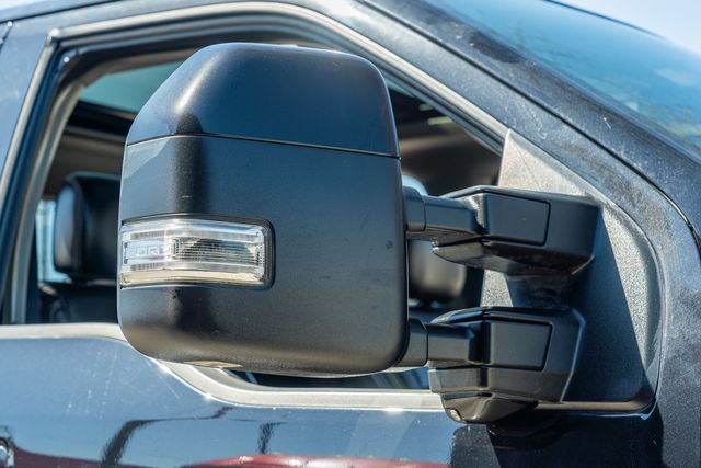 2019 Ford F-250 Super Duty Lariat ULTIMATE CREW FX4 / CLEAN CARFAX 1-OWNER | Austin, TX | Rocky Mountain Truck Stop Austin