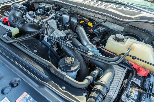 2019 Ford F-250 Super Duty Lariat ULTIMATE CREW FX4 / CLEAN CARFAX 1-OWNER | Austin, TX | Rocky Mountain Truck Stop Austin 2019 Ford F-250 Super Duty Lariat ULTIMATE CREW FX4 / CLEAN CARFAX 1-OWNER | Austin, TX | Rocky Mountain Truck Stop Austin