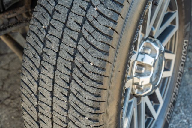 2019 Ford F-250 Super Duty Lariat ULTIMATE CREW FX4 / CLEAN CARFAX 1-OWNER | Dallas, TX | Rocky Mountain Truck Stop Dallas 2019 Ford F-250 Super Duty Lariat ULTIMATE CREW FX4 / CLEAN CARFAX 1-OWNER | Dallas, TX | Rocky Mountain Truck Stop Dallas