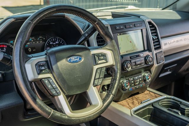 2019 Ford F-250 Super Duty Lariat ULTIMATE CREW FX4 / CLEAN CARFAX 1-OWNER | Dallas, TX | Rocky Mountain Truck Stop Dallas 2019 Ford F-250 Super Duty Lariat ULTIMATE CREW FX4 / CLEAN CARFAX 1-OWNER | Dallas, TX | Rocky Mountain Truck Stop Dallas