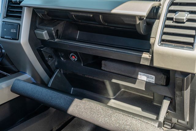 2019 Ford F-250 Super Duty Lariat ULTIMATE CREW FX4 / CLEAN CARFAX 1-OWNER | Austin, TX | Rocky Mountain Truck Stop Austin 2019 Ford F-250 Super Duty Lariat ULTIMATE CREW FX4 / CLEAN CARFAX 1-OWNER | Austin, TX | Rocky Mountain Truck Stop Austin