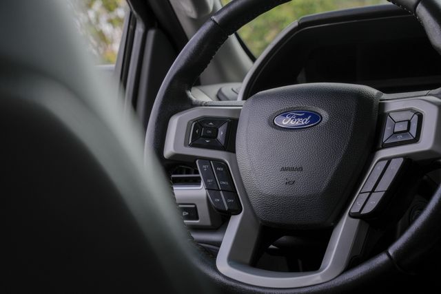 2019 Ford F-250 Super Duty Lariat CREW CAB 4X4 W/ UPGRADES / LOADED | Dallas, TX | Rocky Mountain Truck Stop Dallas