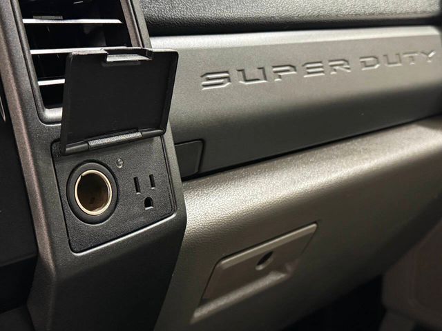 2019 Ford F-250 Super Duty XL 4x4 4dr Crew Cab 6.8 ft. SB Pickup | Houston, TX | Houston Auto Credit 2019 Ford F-250 Super Duty XL 4x4 4dr Crew Cab 6.8 ft. SB Pickup | Houston, TX | Houston Auto Credit