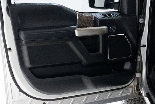 2019 Ford F-250 Super Duty Lariat 4x4 4dr Crew Cab 6.8 ft. SB Pickup | Houston, TX | Houston Auto Credit 2019 Ford F-250 Super Duty Lariat 4x4 4dr Crew Cab 6.8 ft. SB Pickup | Houston, TX | Houston Auto Credit