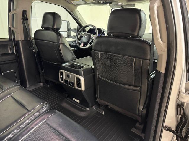 2019 Ford F-250 Super Duty Lariat 4x4 4dr Crew Cab 6.8 ft. SB Pickup | Houston, TX | Houston Auto Credit 2019 Ford F-250 Super Duty Lariat 4x4 4dr Crew Cab 6.8 ft. SB Pickup | Houston, TX | Houston Auto Credit