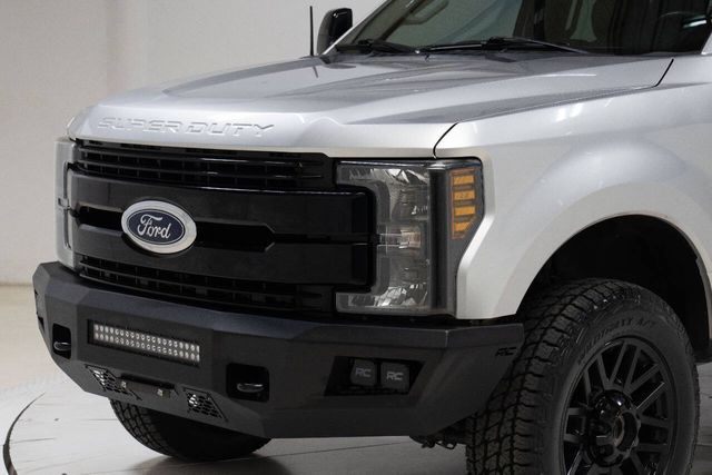2019 Ford F-250 Super Duty Lariat 4x4 4dr Crew Cab 6.8 ft. SB Pickup | Houston, TX | Houston Auto Credit 2019 Ford F-250 Super Duty Lariat 4x4 4dr Crew Cab 6.8 ft. SB Pickup | Houston, TX | Houston Auto Credit