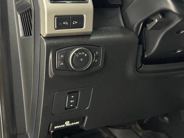 2019 Ford F-250 Super Duty Lariat 4x4 4dr Crew Cab 6.8 ft. SB Pickup | Houston, TX | Houston Auto Credit 2019 Ford F-250 Super Duty Lariat 4x4 4dr Crew Cab 6.8 ft. SB Pickup | Houston, TX | Houston Auto Credit