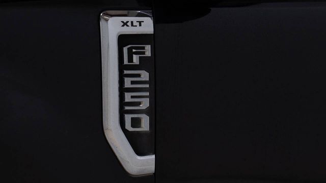 2019 Ford F-250 Super Duty XLT 4x4 4dr Crew Cab 6.8 ft. SB Pickup | Houston, TX | Houston Auto Credit