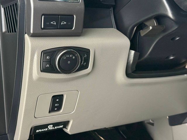 2019 Ford F-250 Super Duty XLT 4x4 4dr Crew Cab 6.8 ft. SB Pickup | Houston, TX | Houston Auto Credit