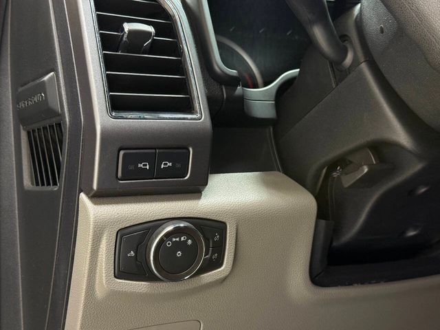 2019 Ford F-250 Super Duty XLT 4x4 4dr Crew Cab 6.8 ft. SB Pickup | Houston, TX | Houston Auto Credit 2019 Ford F-250 Super Duty XLT 4x4 4dr Crew Cab 6.8 ft. SB Pickup | Houston, TX | Houston Auto Credit