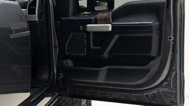 2019 Ford F-250 Super Duty Lariat 4x4 4dr Crew Cab 6.8 ft. SB Pickup | Houston, TX | Houston Auto Credit 2019 Ford F-250 Super Duty Lariat 4x4 4dr Crew Cab 6.8 ft. SB Pickup | Houston, TX | Houston Auto Credit